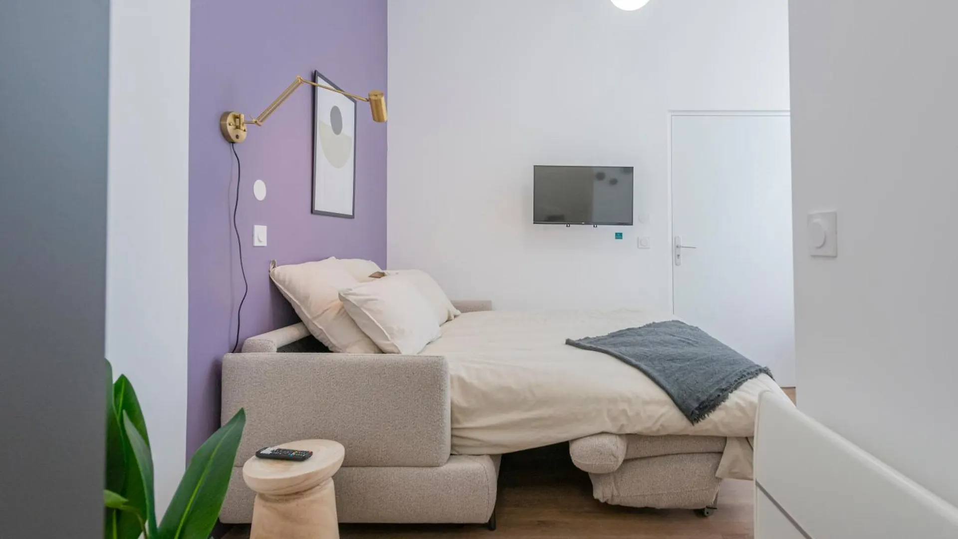 Modern Studios In The 10Th District Paris 0*,