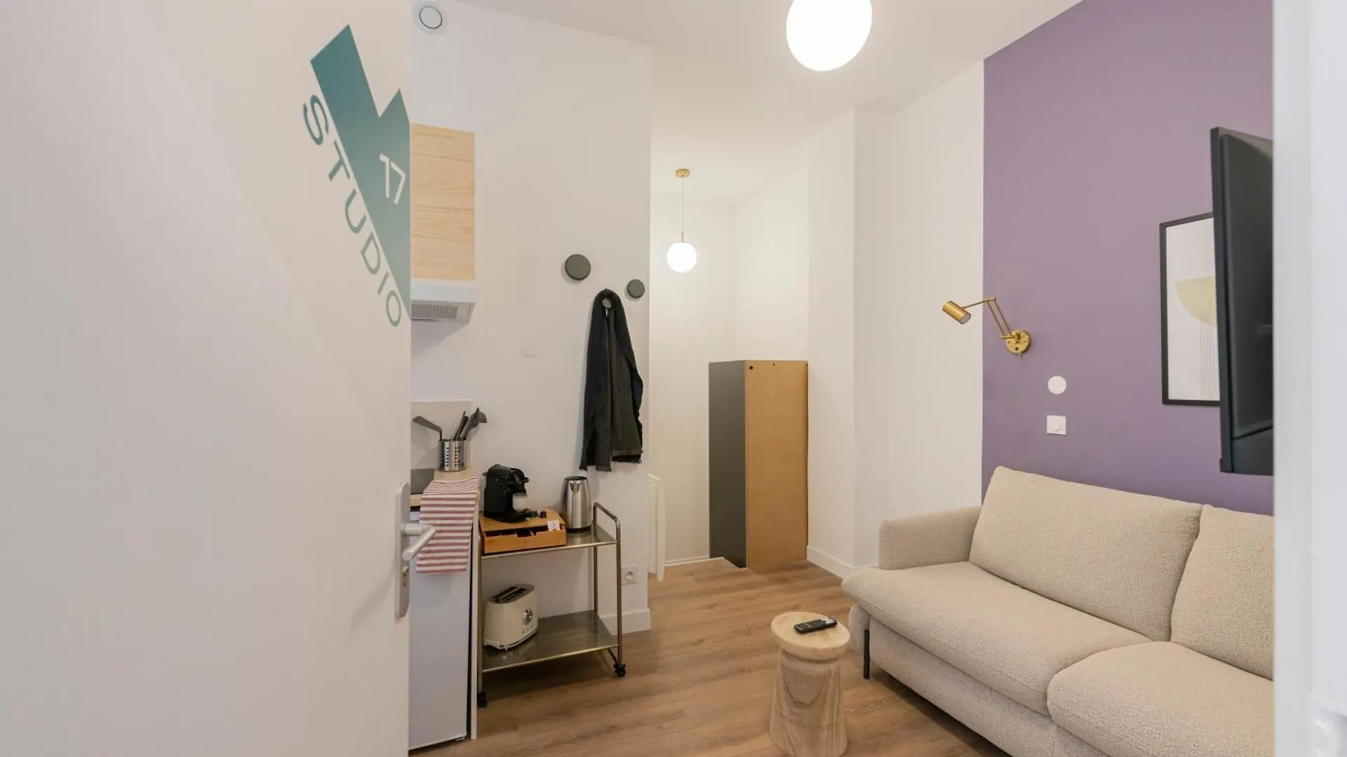 Apartment Modern Studios In The 10Th District Paris France
